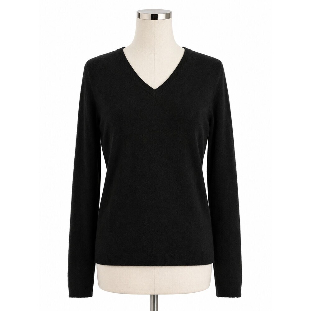 Charter Club Luxury Cashmere Sweater Size Medium Black V-Neck Knit Long Sleeve